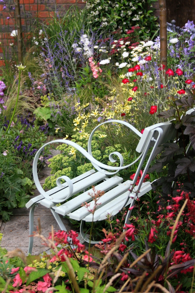 Bench garden